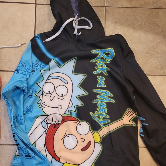 Two Hoodies Mens/Teen - Picture 2 of 5